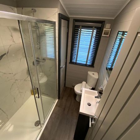 L09 - The Snowdon Spa With Hot Tub Bethesda Bagian luar foto