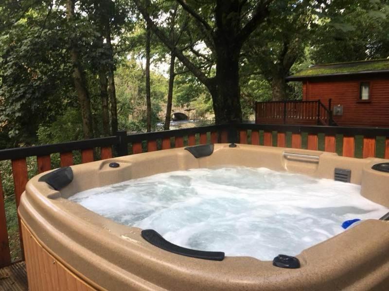 L09 - The Snowdon Spa With Hot Tub Bethesda Bagian luar foto