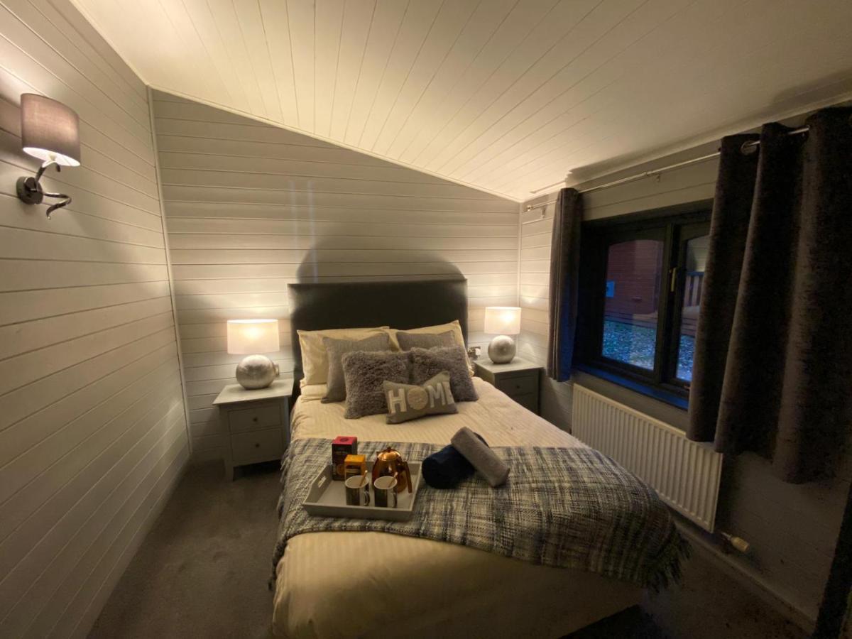 L09 - The Snowdon Spa With Hot Tub Bethesda Bagian luar foto